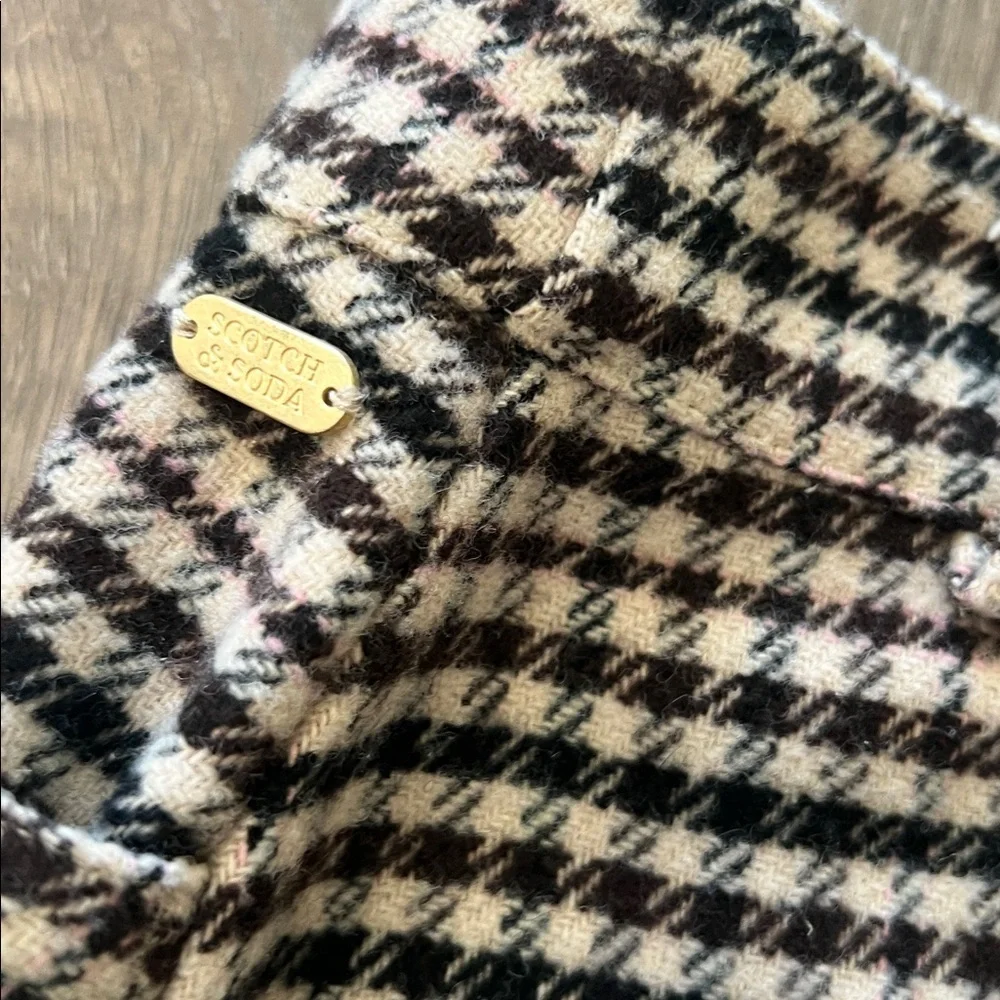 Scotch & Soda Miniskirt In Heritage Check Brown . Size L